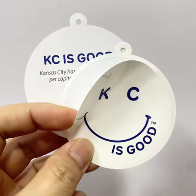Beli Gaya campuran UV tahan Vinyl Pakaian RFID Tag Topi Hang Tag Sticker online manufacture